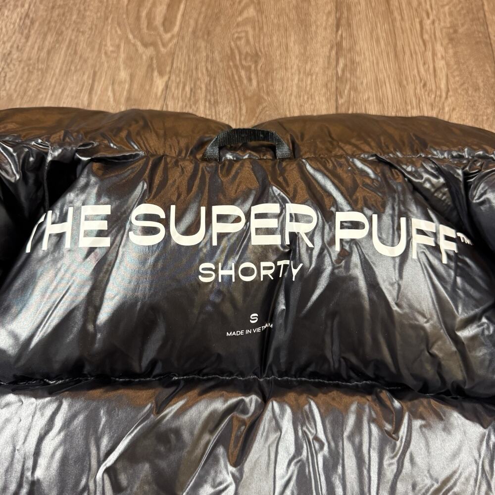 TNA Aritzia The Super Puff Shorty CliMATTE Jacket Black S **Missing Hoodie** - Picture 9 of 16